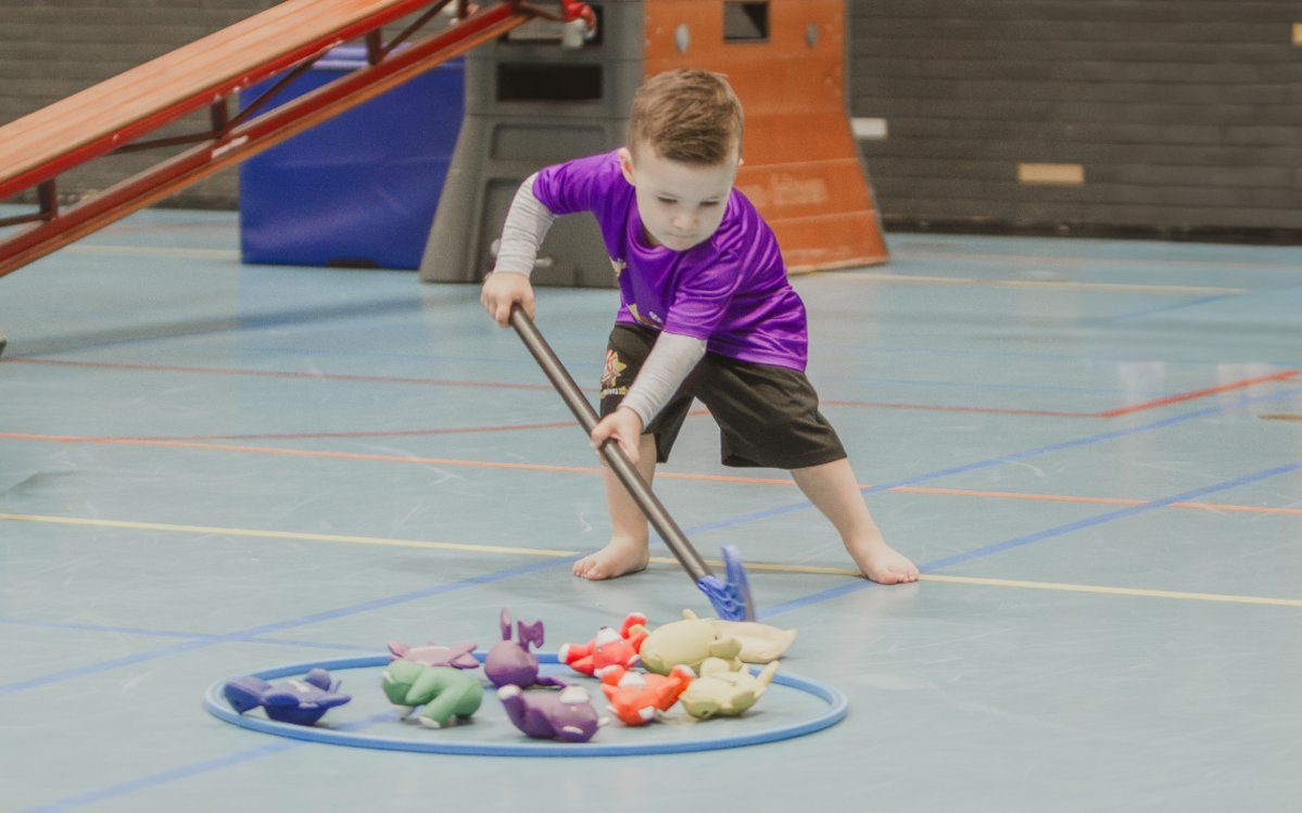 Wat is beweegwijsheid? Betekenis, voordelen en voorbeelden - Wat is beweegwijsheid? Ontdek de betekenis, de 4 bouwstenen en waarom beweegwijsheid kinderen helpt om met plezier een leven lang te bewegen.